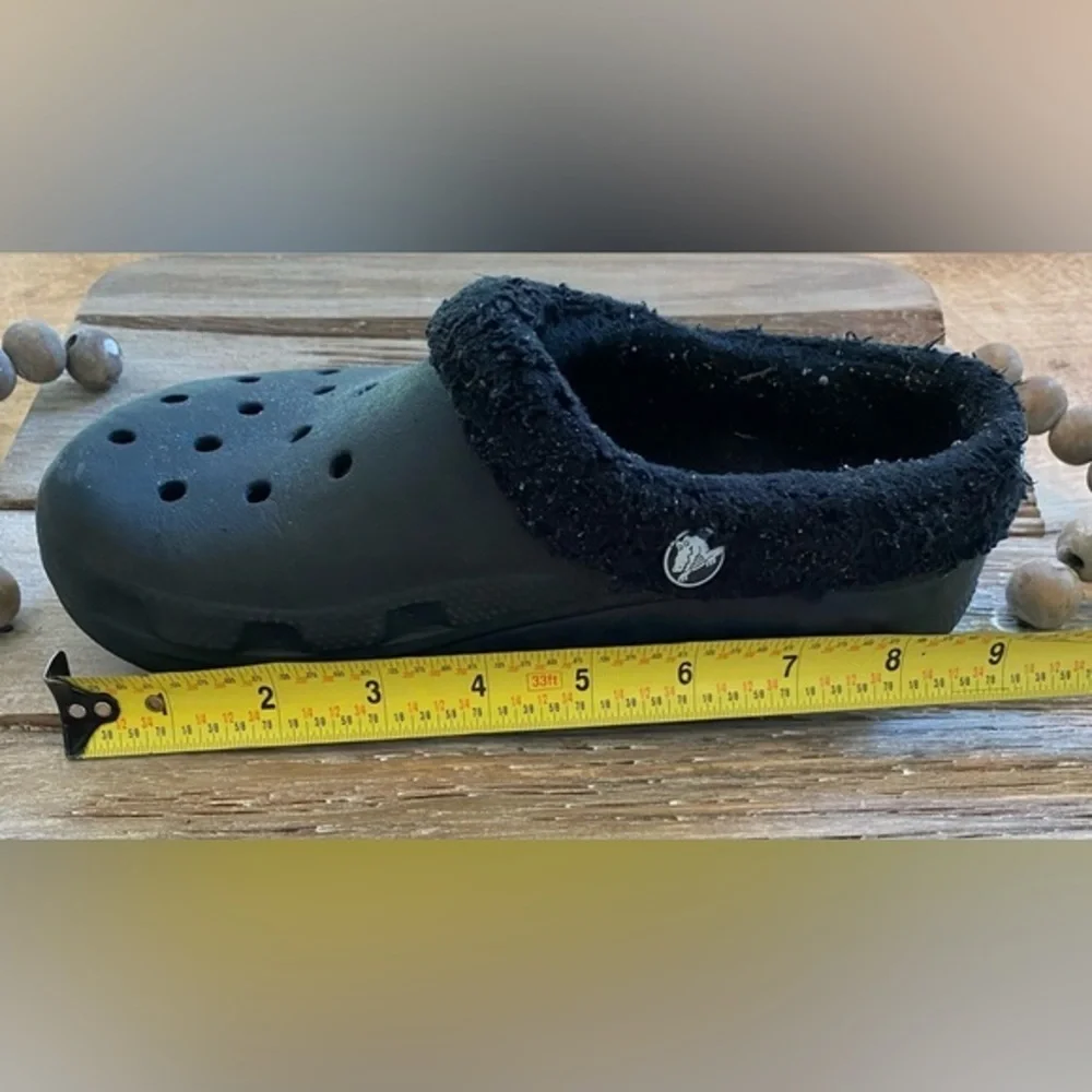 CROCS Black Mammoth‎ Blitzen Faux Fur Lined Slip On Clogs Men’s 3 Women’s 5
